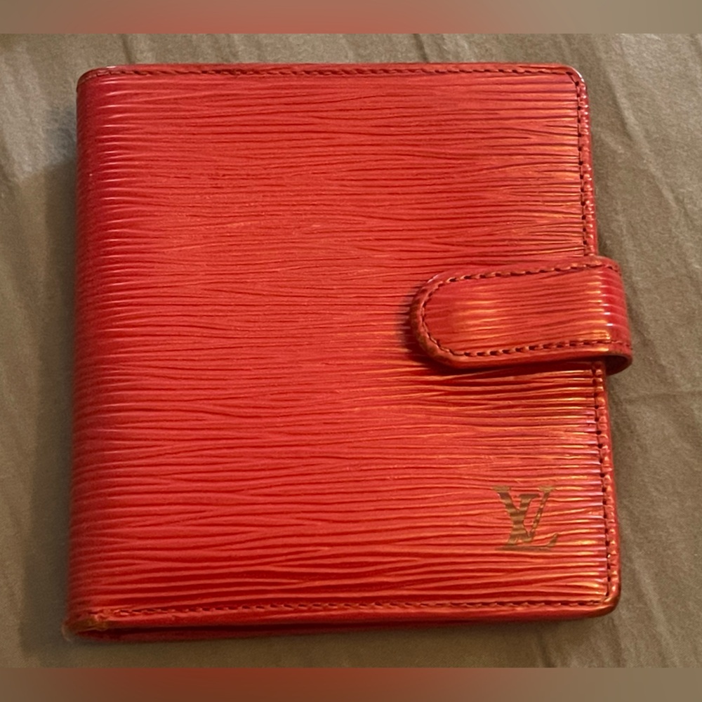 LV Epi Leather Porte Billes Compact Wallet & Keyholder